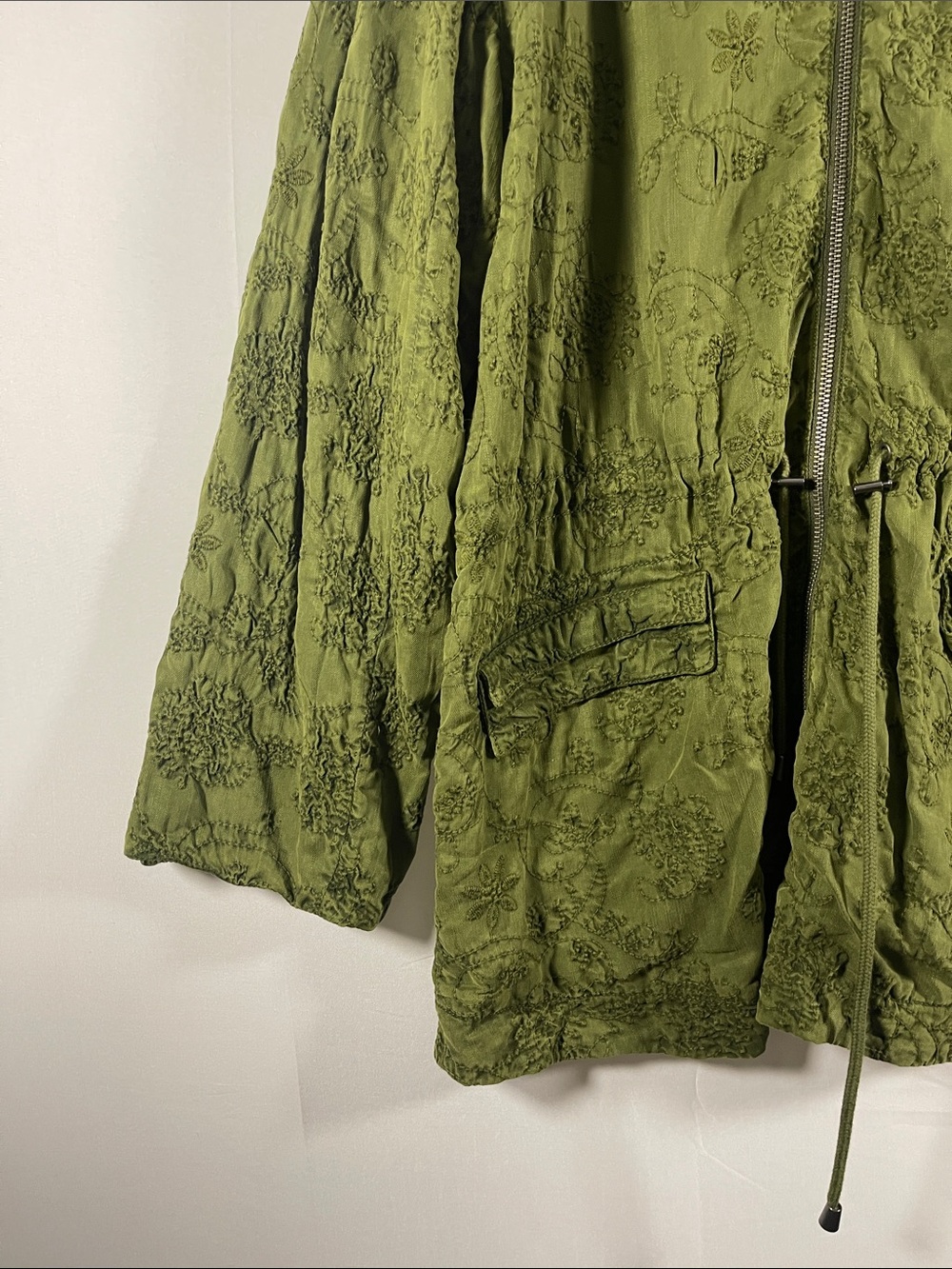 Alice + Olivia Olive Green Embroidered Hooded Cinch Waist Jacket Size M - Picture 6 of 16